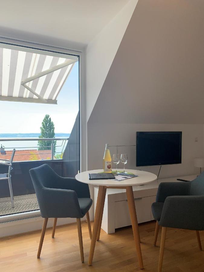 Ferienwohnungen Der Loewen Hagnau am Bodensee Exterior foto