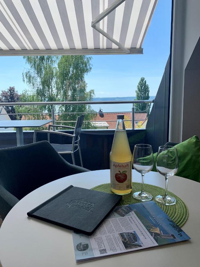 Ferienwohnungen Der Loewen Hagnau am Bodensee Exterior foto