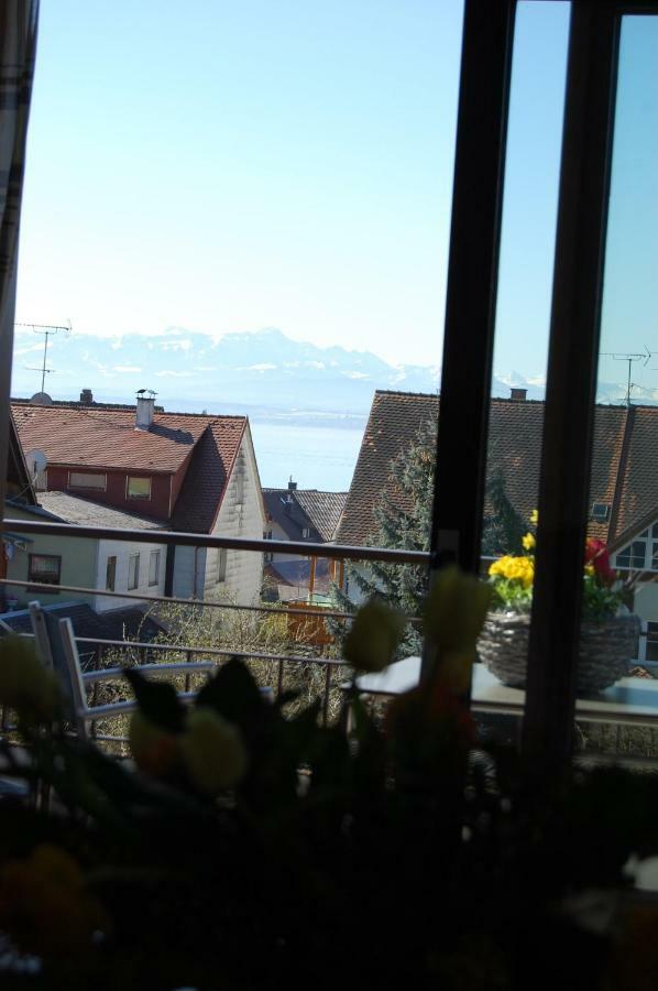 Ferienwohnungen Der Loewen Hagnau am Bodensee Exterior foto